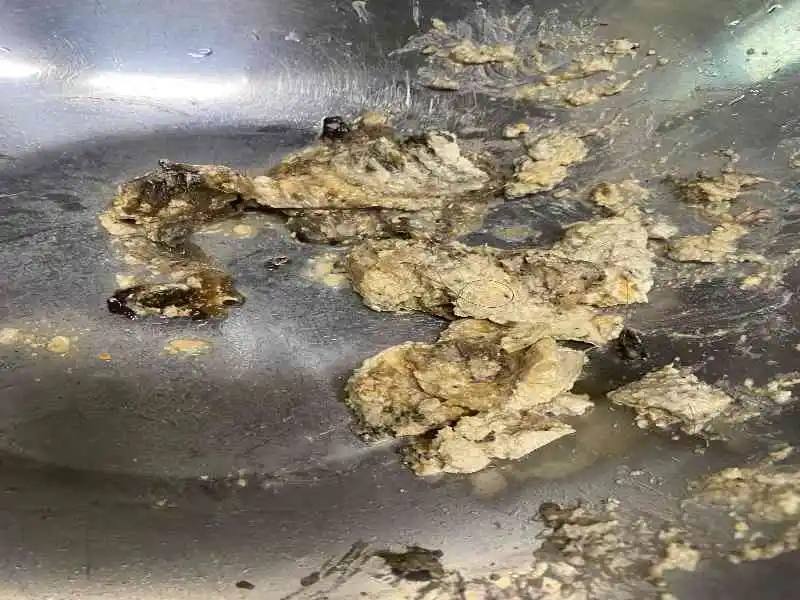 남동공단 공장 화장실 변기막힘, 교대 시간 전에 끝내려면