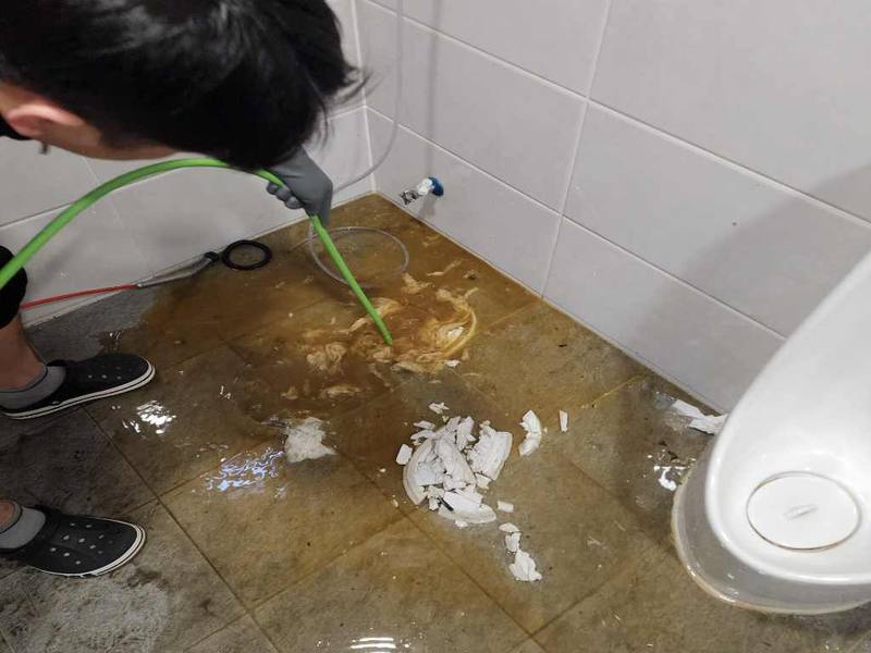 서해구 변기역류 작업사례 7